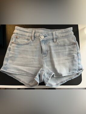 American Eagle Outfitters NWOT light blue denim shorts